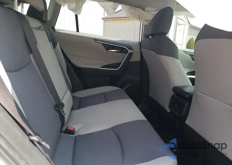 2019 Toyota Rav4 Xle из США, поврежденный, VIN JTMRWRFV4KD015769